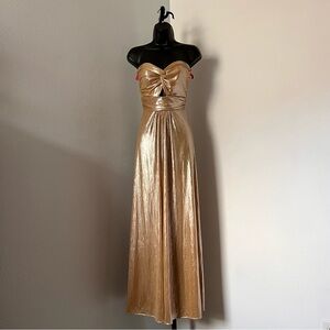Gold metallic Party Gown ⚜️